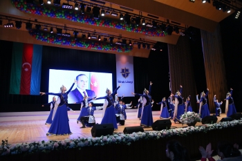 Heydər Əliyev Sarayında “Tarix yazan imza” adlı xeyriyyə tədbiri