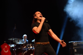 Türkiyəli məşhur müğənni Kıraç Heydər Əliyev Sarayında konsert proqramı ilə çıxış edib.