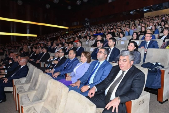 Bakıda Heydər Əliyevin anadan olmasının 100 illiyinə həsr edilmiş Azərbaycandan kənarda təhsil almış mütəxəssislərin toplantısı keçirilib