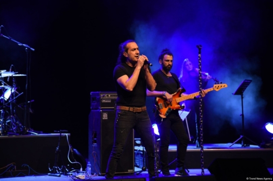 Türkiyəli məşhur müğənni Kıraç Heydər Əliyev Sarayında konsert proqramı ilə çıxış edib.