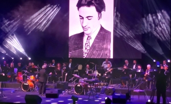 Heydər Əliyev Sarayında görkəmli Azərbaycan bəstəkarı, Xalq artisti Rauf Hacıyevin 100 illiyi münasibətilə “Bu həyat qədər” adlı estrada-caz konserti təşkil olunub.