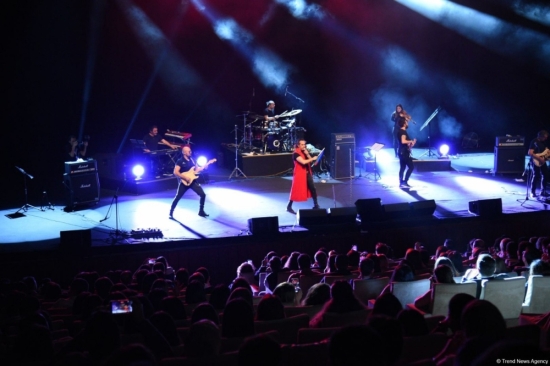 Türkiyəli məşhur müğənni Kıraç Heydər Əliyev Sarayında konsert proqramı ilə çıxış edib.