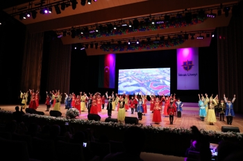 Heydər Əliyev Sarayında “Tarix yazan imza” adlı xeyriyyə tədbiri