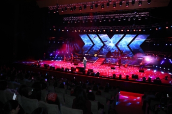 Yeni ilin ilk solo konsertində Miri Yusif sevənlərinin qarşısına çıxdı.