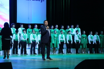 Heydər Əliyev Sarayında “Tarix yazan imza” adlı xeyriyyə tədbiri