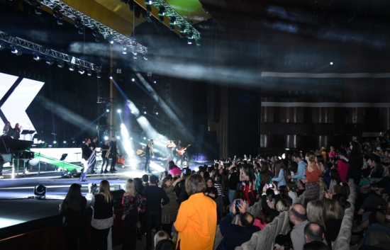 Yeni ilin ilk solo konsertində Miri Yusif sevənlərinin qarşısına çıxdı.