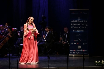 II Azərbaycan Beynəlxalq  Vokalçılar Festivalı çərçivəsində "Azərbaycan operetta inciləri" konsert proqramı təqdim olundu