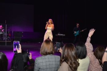 Məşhur qrup Heydər Əliyev Sarayında yeni konsert proqramını təqdim edib.