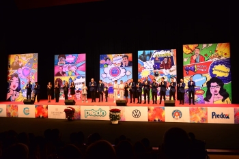 Planet Parni iz Baku KVN teatrının təqdimatında "Bizim Gülüş Müəllim" adlı yeni konsert proqramı