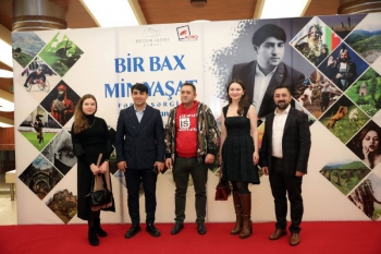 Heydər Əliyev Sarayında “Bir Bax, Min Yaşat” foto sərgisi keçirilib