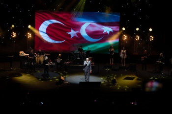 Oktyabrın 29-da Heydər Əliyev Sarayında tanınmış ifaçı Cəlal Abbasovun növbəti solo konserti baş tutub.