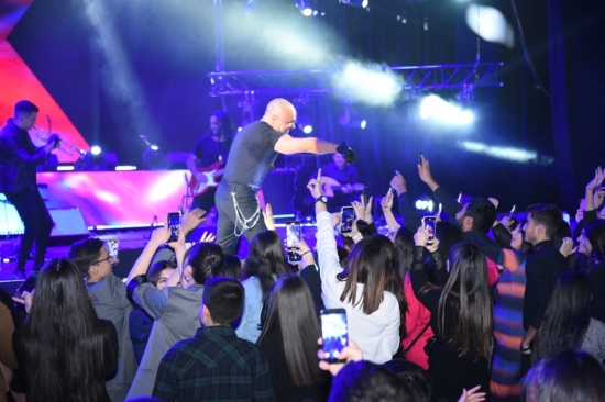 Yeni ilin ilk solo konsertində Miri Yusif sevənlərinin qarşısına çıxdı.