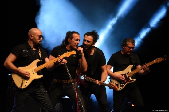 Türkiyəli məşhur müğənni Kıraç Heydər Əliyev Sarayında konsert proqramı ilə çıxış edib.