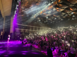 Heydər Əliyev Sarayında gənc ulduz Milana Starın - Stars Party Show konserti baş tutdu.