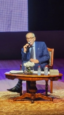 Məşhur həmyerlimiz Heydər Əliyev Sarayının səhnəsində