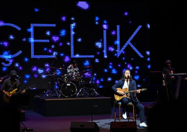 Çelikin Bakı konserti baş tutdu
