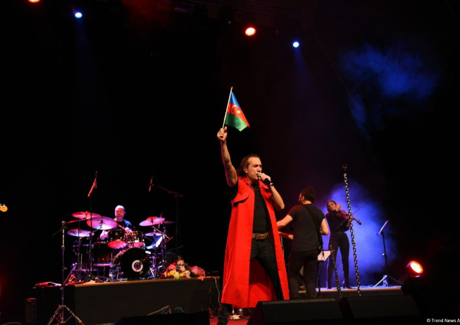 Türkiyəli məşhur müğənni Kıraç Heydər Əliyev Sarayında konsert proqramı ilə çıxış edib.
