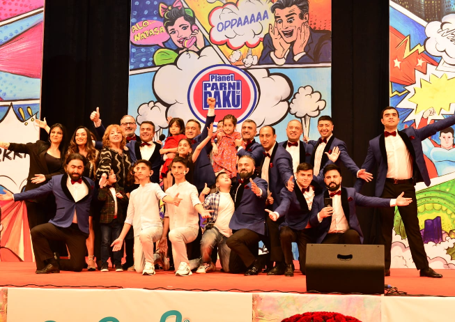 Planet Parni iz Baku KVN teatrının təqdimatında "Bizim Gülüş Müəllim" adlı yeni konsert proqramı